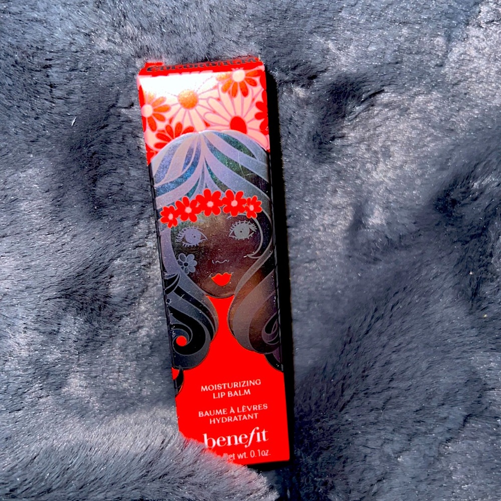 Benefit Cosmetics Moisturizing Lip Balm Cherry BNIB